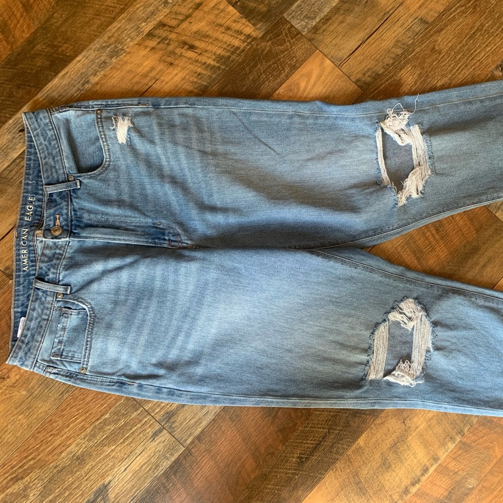 American Eagle mom jeans